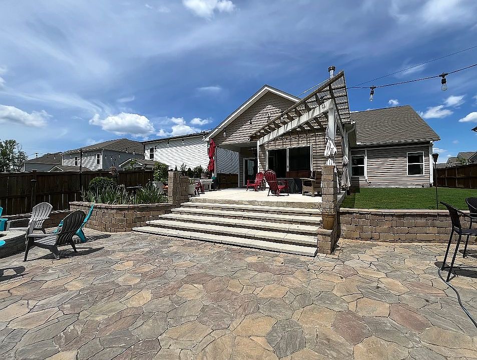 Spectacular Backyard
