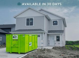 1241 Rachel Dr W, West Fargo, ND 58078