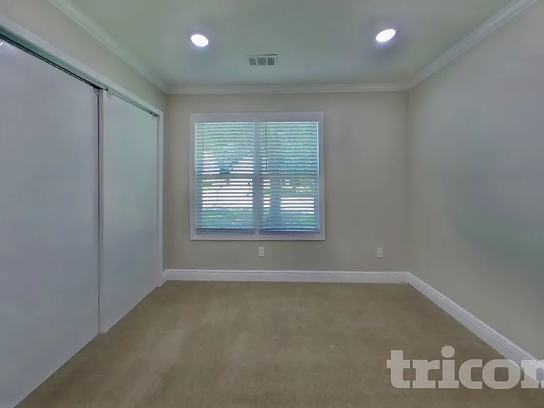 6745 Biscayne Blvd — Photo 14