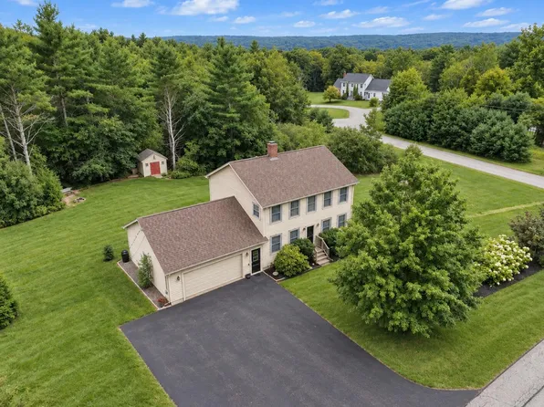 22 Nottingham Road, Randolph, ME 04346