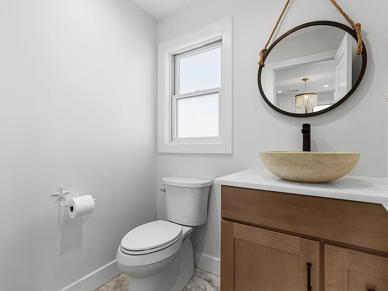 36 Virginia Ave — Photo 26