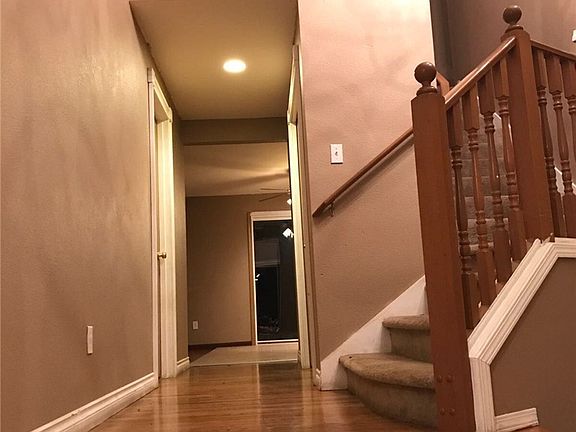 3rd image of 18221 SE 261st Ct