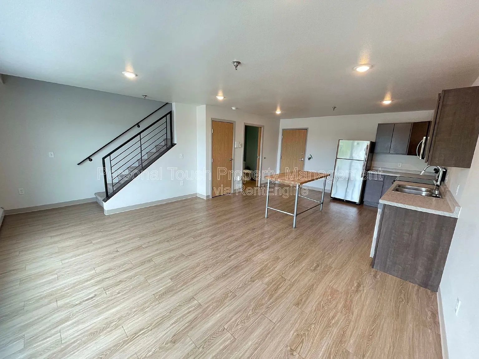 2 bed, 1.5 bath, $1,350 — Photo 4