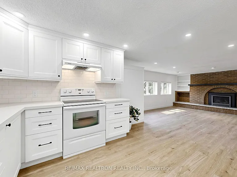 3927 Vandorf Side Rd #BASEMENT — Photo 8