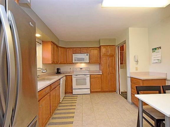 4th image of 7680 Trailwind Dr