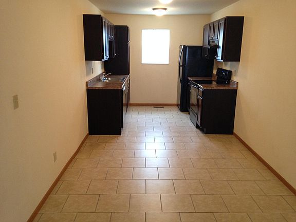 3rd image of 64-66 Kee Dr