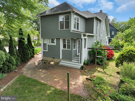 5th image of 114 Monticello Ave