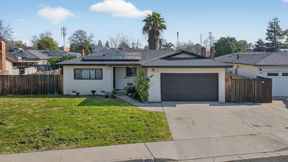 2931 Paula Drive photo 1