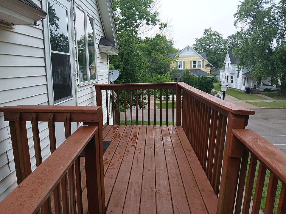 1st image of 220 W 16th St #1/2