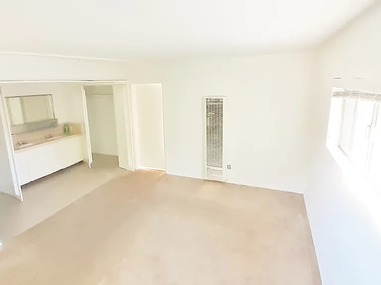 1514 Penmar Ave #C — Photo 4
