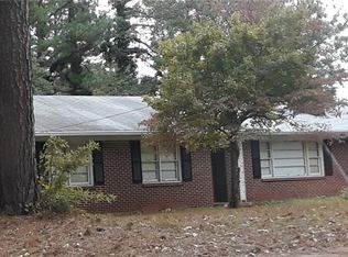 983 Hambrick Rd, Stone Mountain, GA 30083