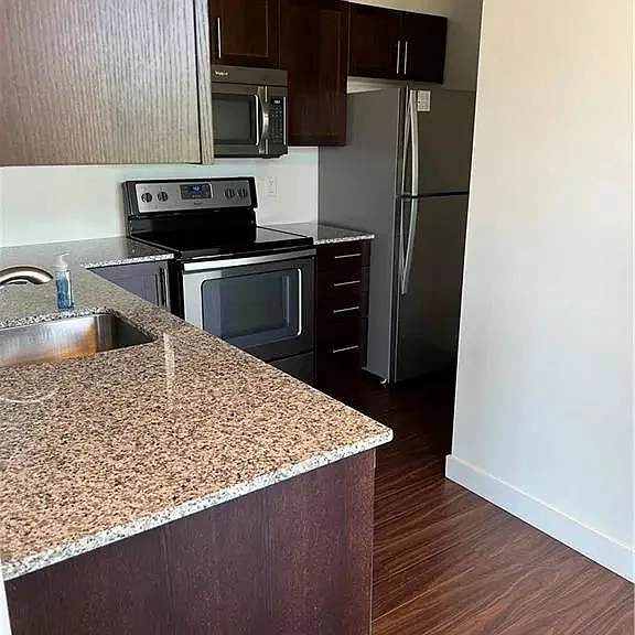 150 Water St N #304 — Photo 3