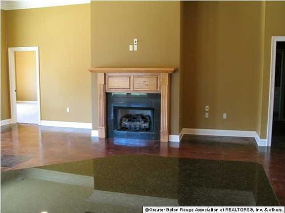 3rd image of 15076 W Lakefront Dr