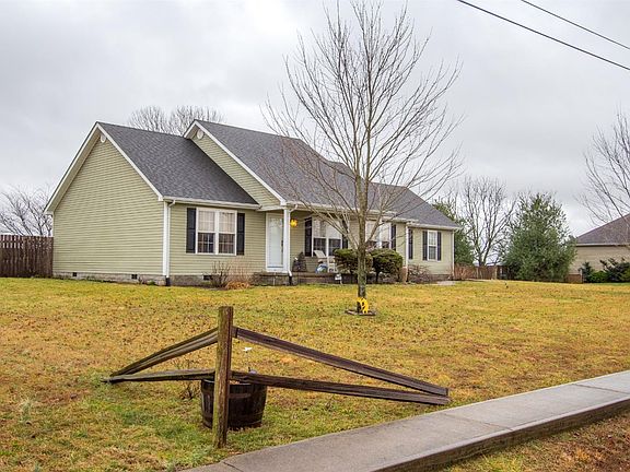 3rd image of 152 Griffin Ln