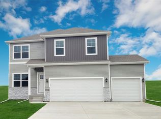 2708 Spring Ct SE, Altoona, IA 50009