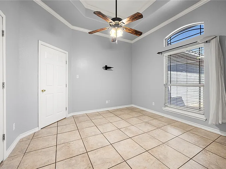 8201 Azimuth Ct — Photo 23