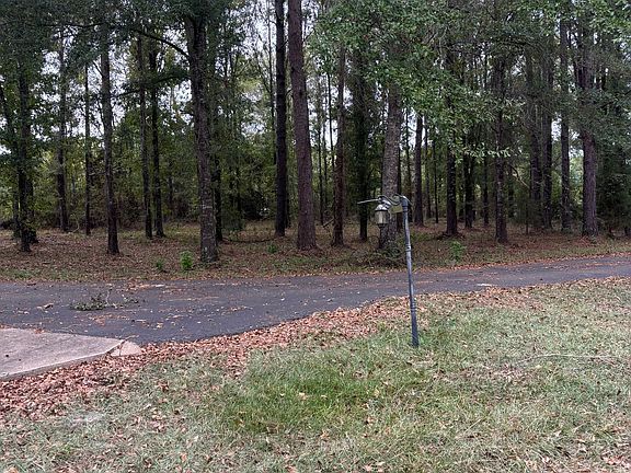 3rd image of 210 Sanders Rd