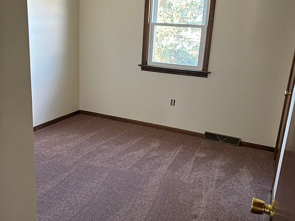 5th image of 29 Forge Dr