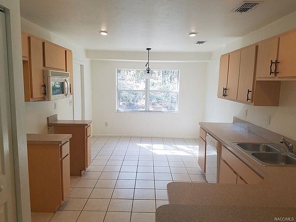 4th image of 7840 N Gibralter Dr