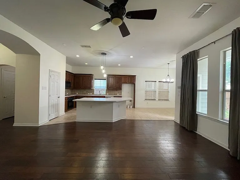 8525 Hudson St — Photo 5