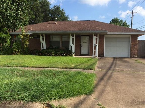 3rd image of 3002 Thornwood Dr