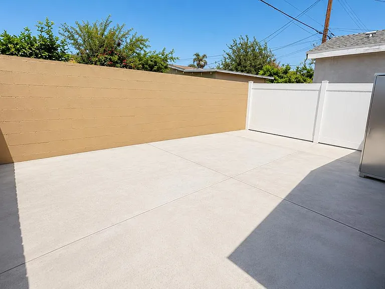 Kagel Canyon St — Photo 6