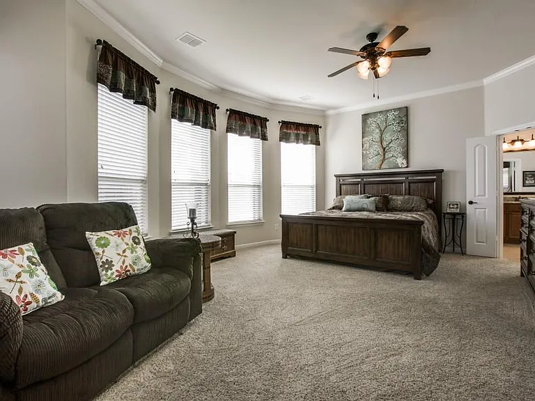 181 Hampton Dr — Photo 14