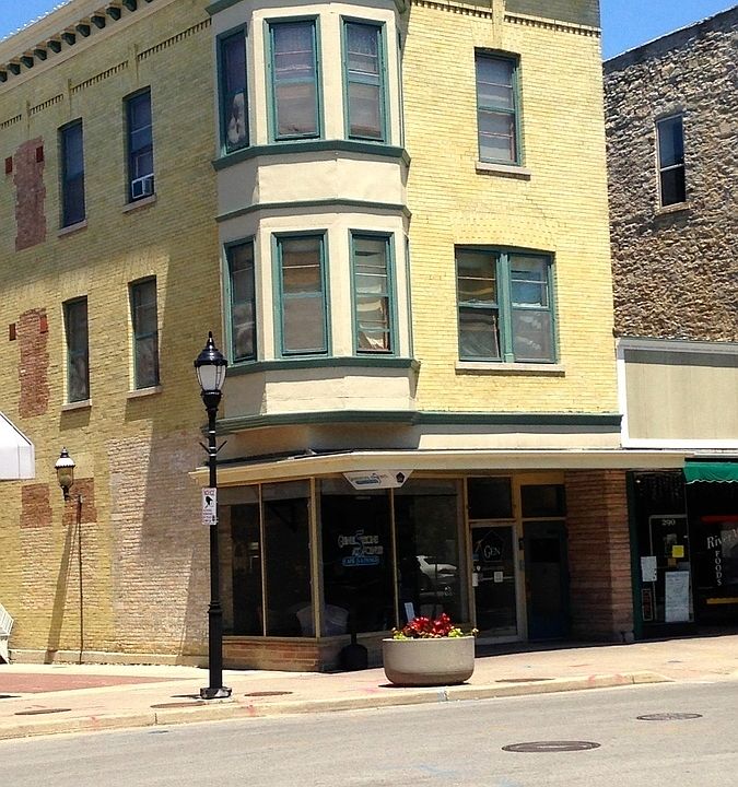 1st image of 292 W Main St APT 203