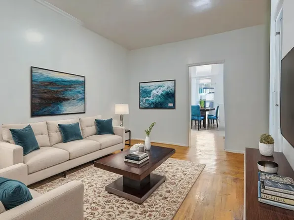 112 Calyer Street image 1 of 8