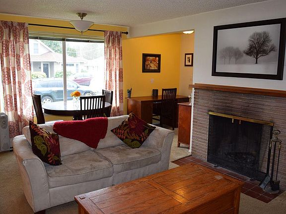 4th image of 6820 25th Ave NE