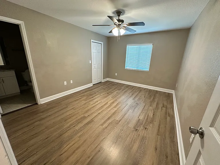 1139 Sycamore St — Photo 12