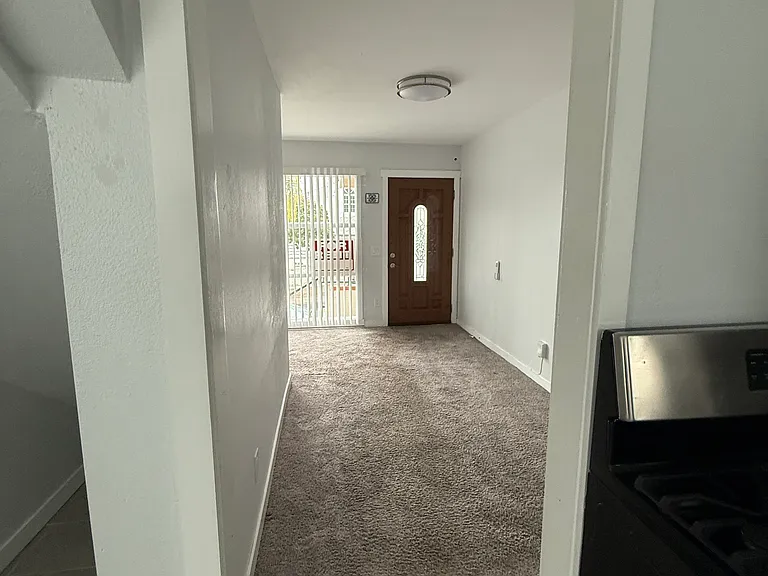 2538 Camulos St — Photo 7