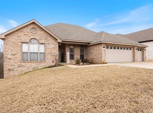 8577 Rapid Water Dr, Sherwood, AR 72120