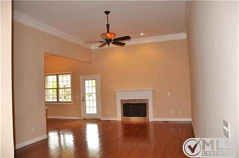 3rd image of 1779 E Broadway