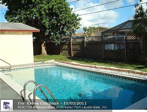 5th image of 9710 NW 24th Ct
