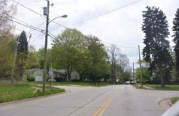 2nd image of 1395 Superior Ave