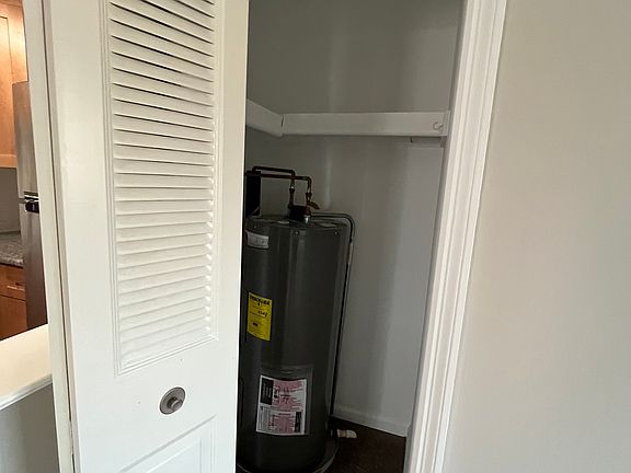 4th image of 644 Maryland Ave APT 2