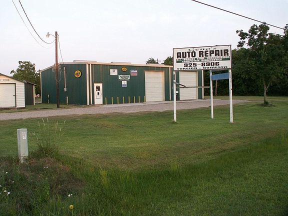 4th image of 1307 Fm 646 Rd N