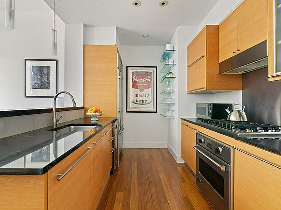 3rd image of 10 W End Ave APT 12E