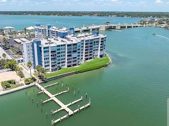3rd image of 450 Treasure Island Cswy APT 502