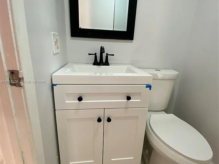 556 NW 114th Ave #203 — Photo 5