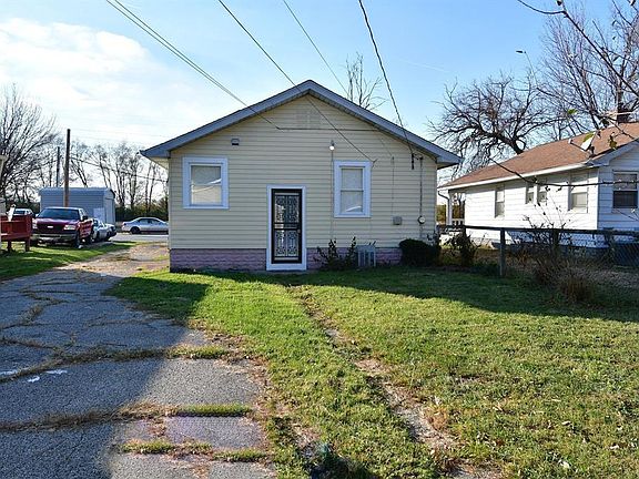 4th image of 1621 N Luett Ave