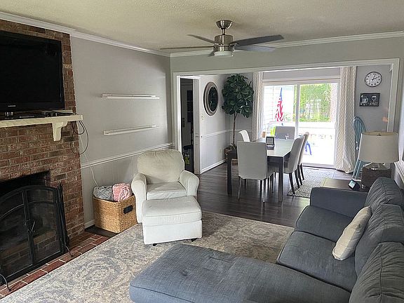 5th image of 217 Yale Cir