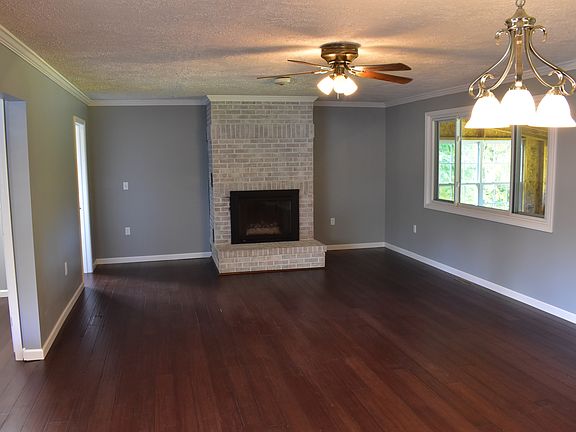 4th image of 3144 W 38th St