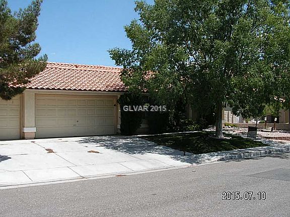 2nd image of 920 Whitehollow Ave