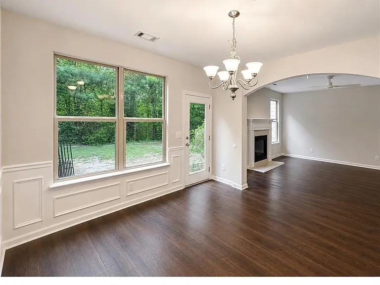 3432 Castleberry Village Cir — Photo 4