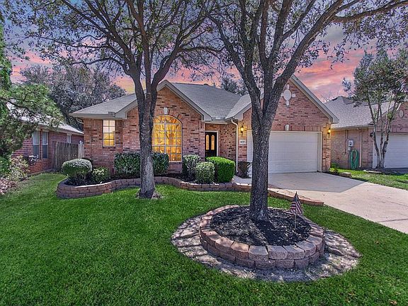 3rd image of 14539 Chestnut Falls Dr