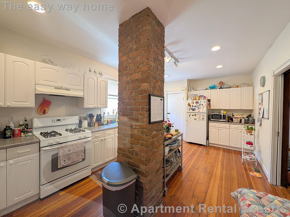 1st image of 23 Central Rd #2