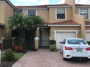 7503 Bristol Cir #7503, Naples, FL 34120
