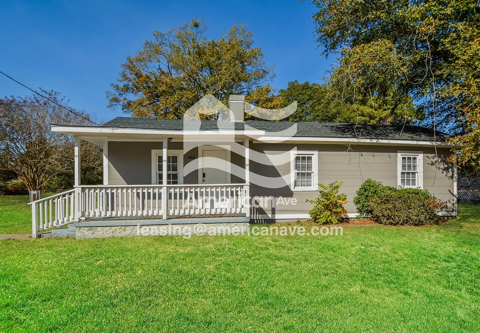 3 bed, 1.0 bath, 1200 sqft, $1,082 — Photo 1